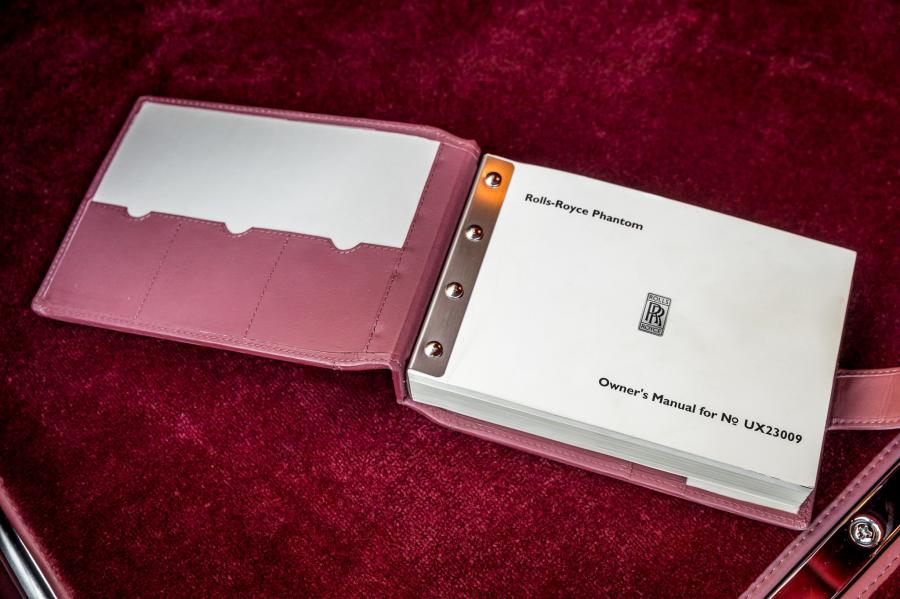 Сервисные книги Rolls-Royce Phantom EWB 2007 года  (NA) (фото 104 из 105)